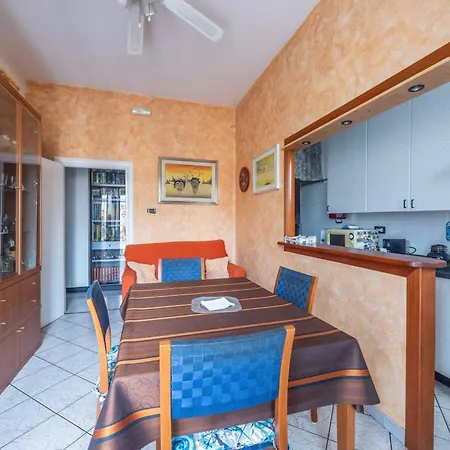 Nadia House, By Short Holidays Apartment