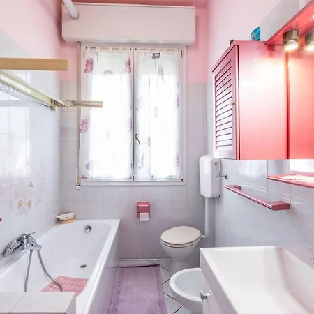 아파트 Nadia House, By Short Holidays