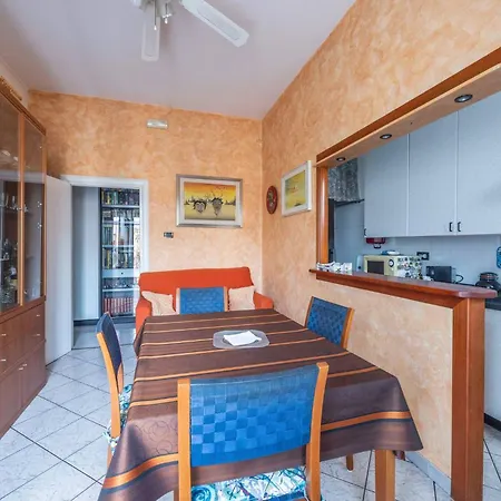 Nadia House, By Short Holidays *