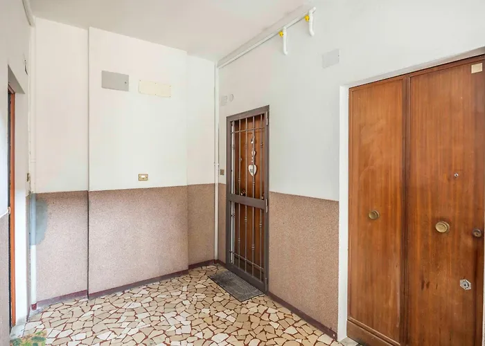 Nadia House, By Short Holidays דירה *